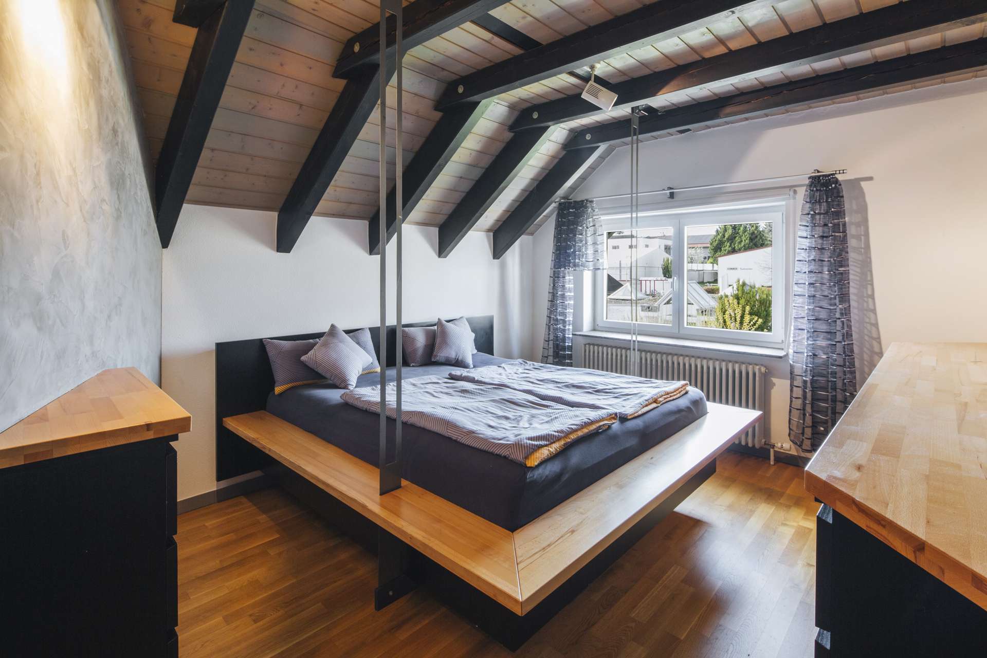 Schlafzimmer 1. DG