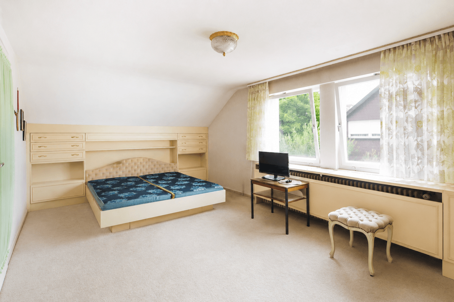 Schlafzimmer 2 oder Wohnzimmer DG