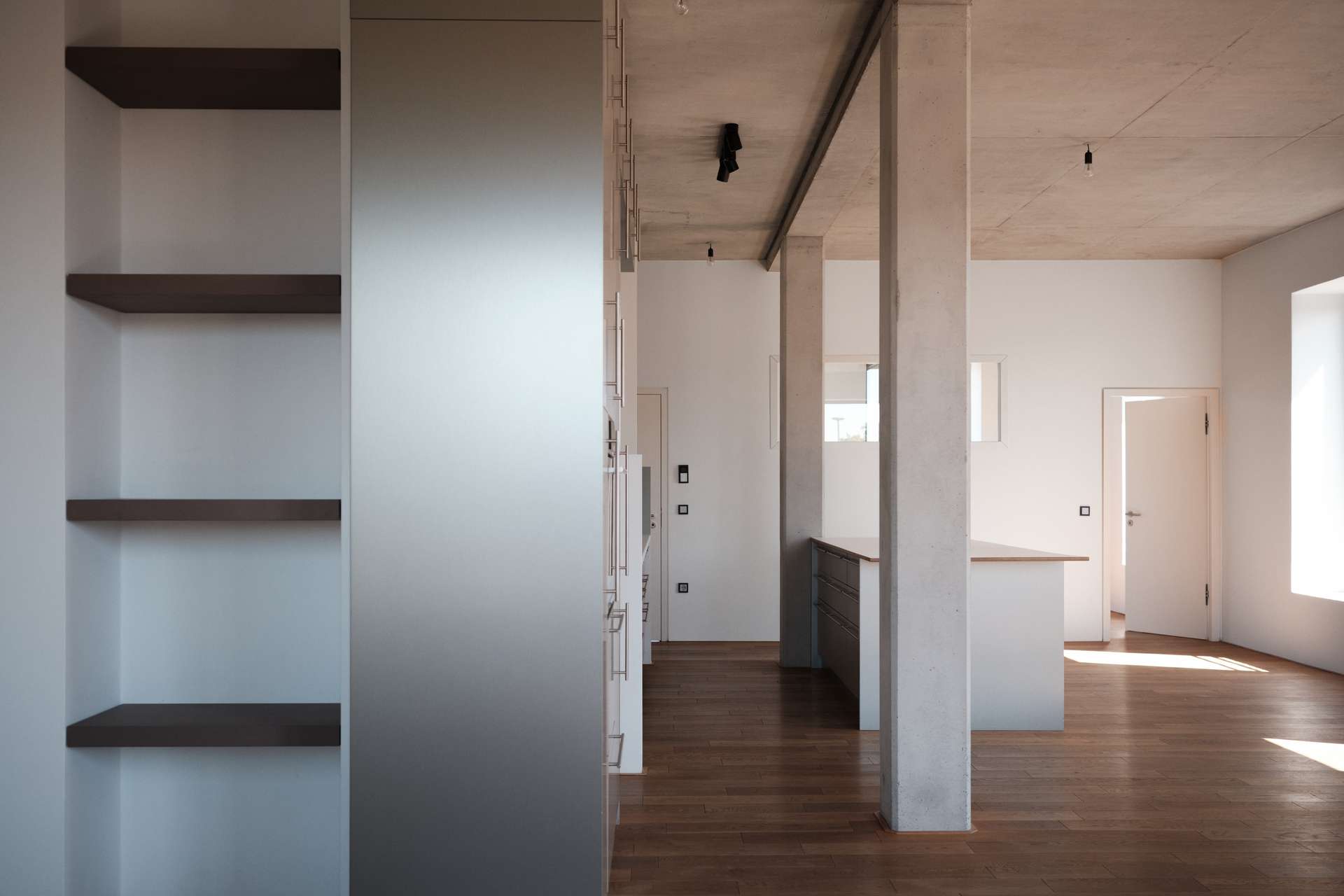 Hafenloft am Wasser mit Balkon und Tiefgaragenstellplatz