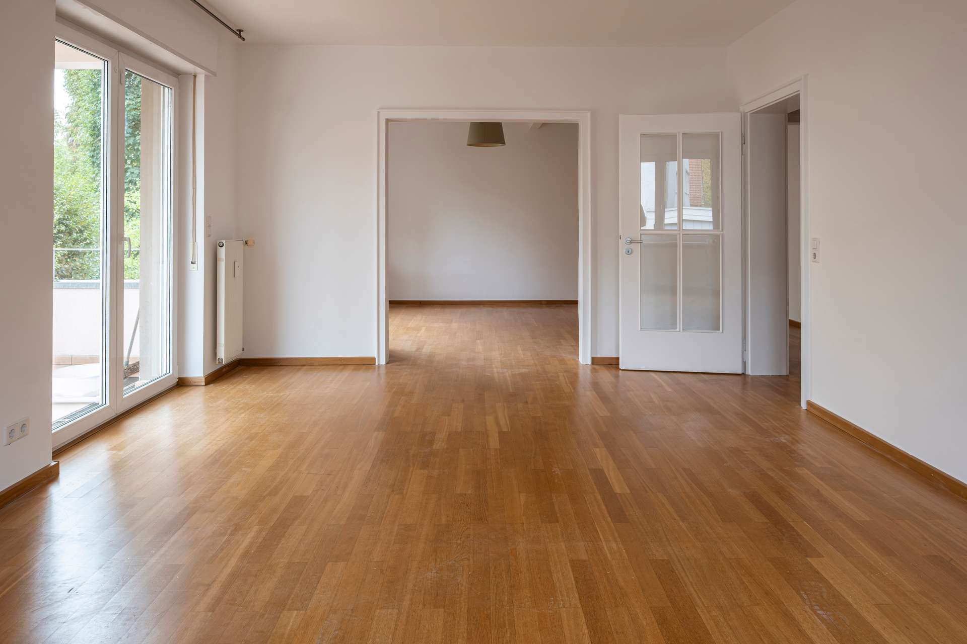 Großzügige Hochparterrewohnung mit Balkon in bester Neuenheimer Lage