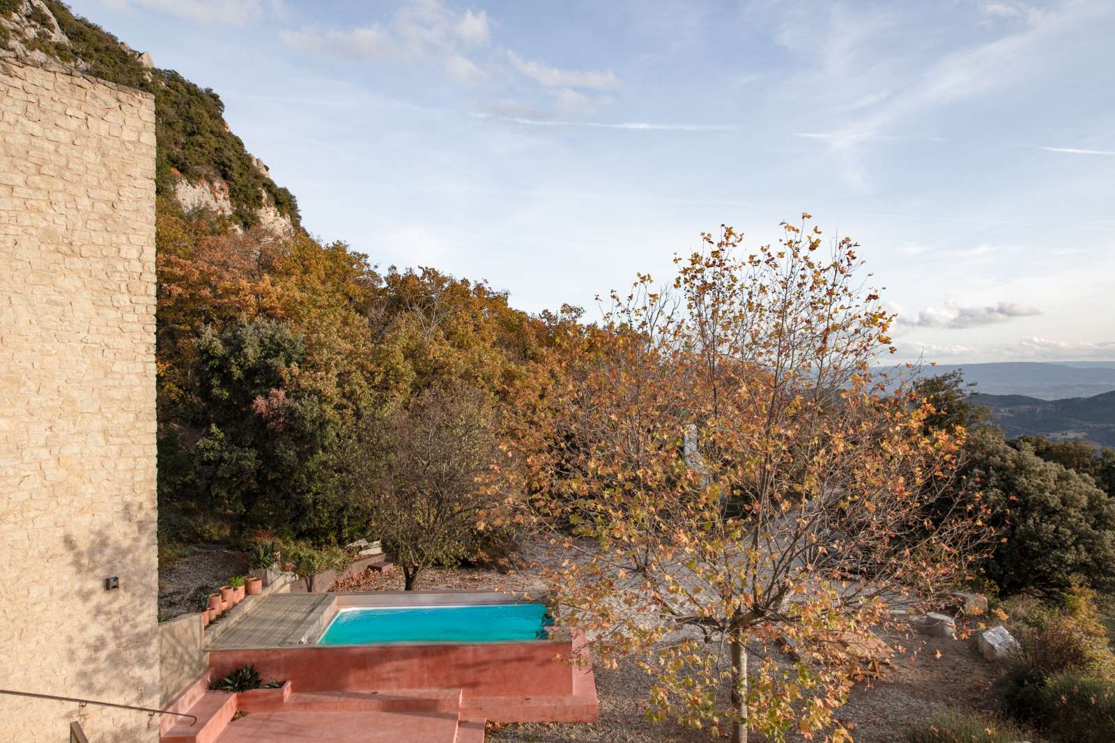 Ehemalige Relaistation von Jean Dumont in der Provence