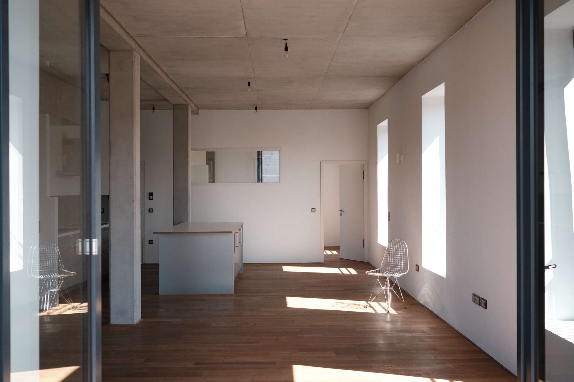 Hafenloft am Wasser mit Balkon und Tiefgaragenstellplatz