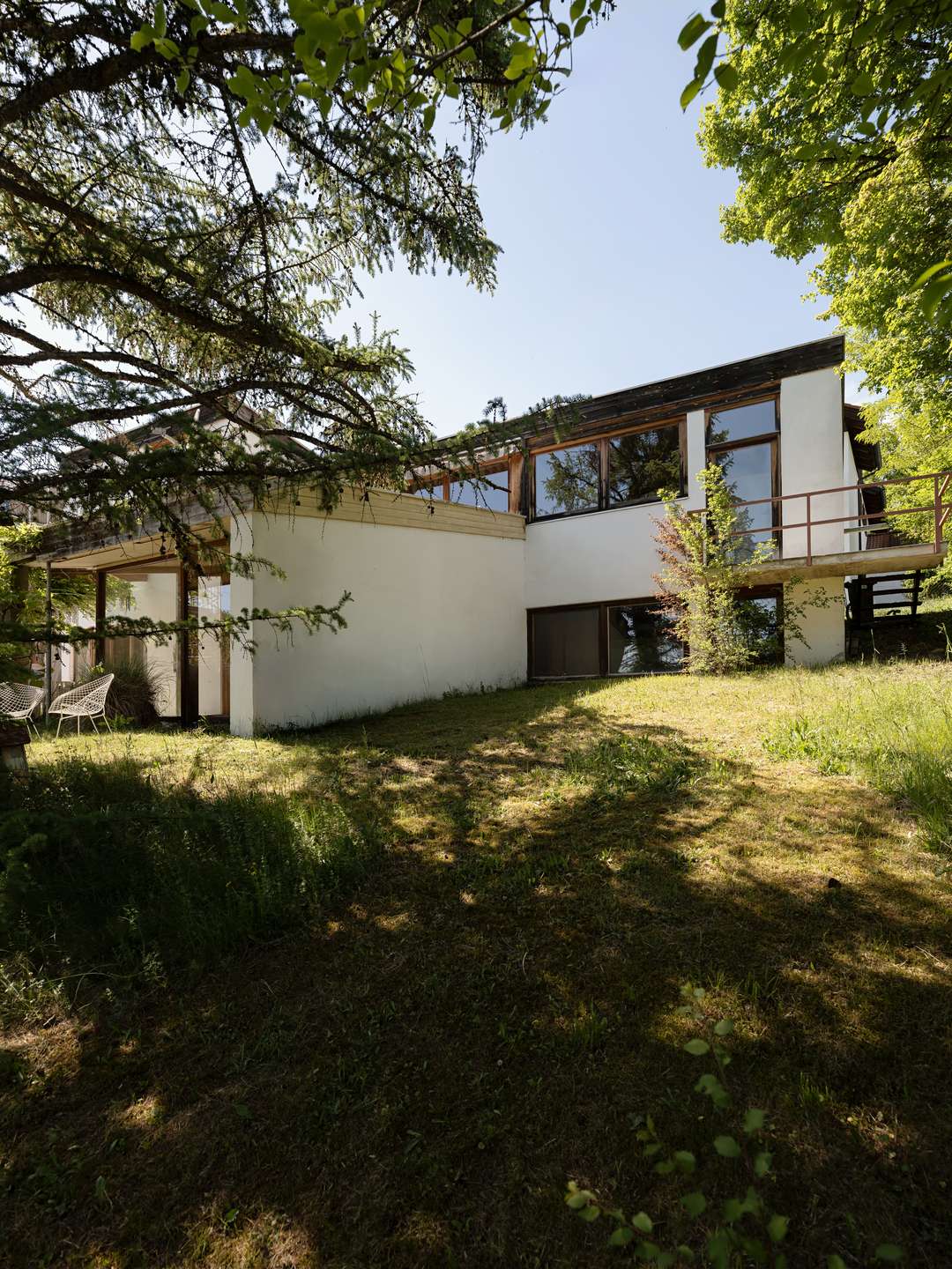 Architekten-Bungalow in fantastischer Lage in Weßling