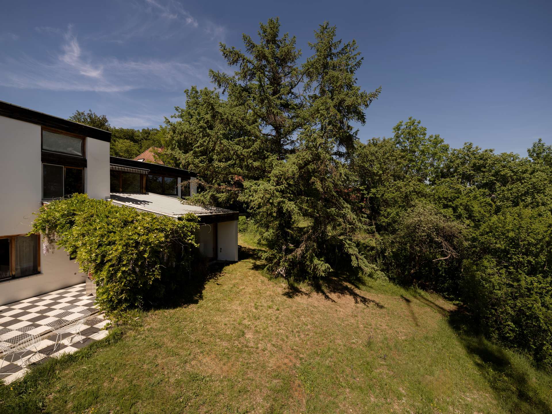 Architekten-Bungalow in fantastischer Lage in Weßling