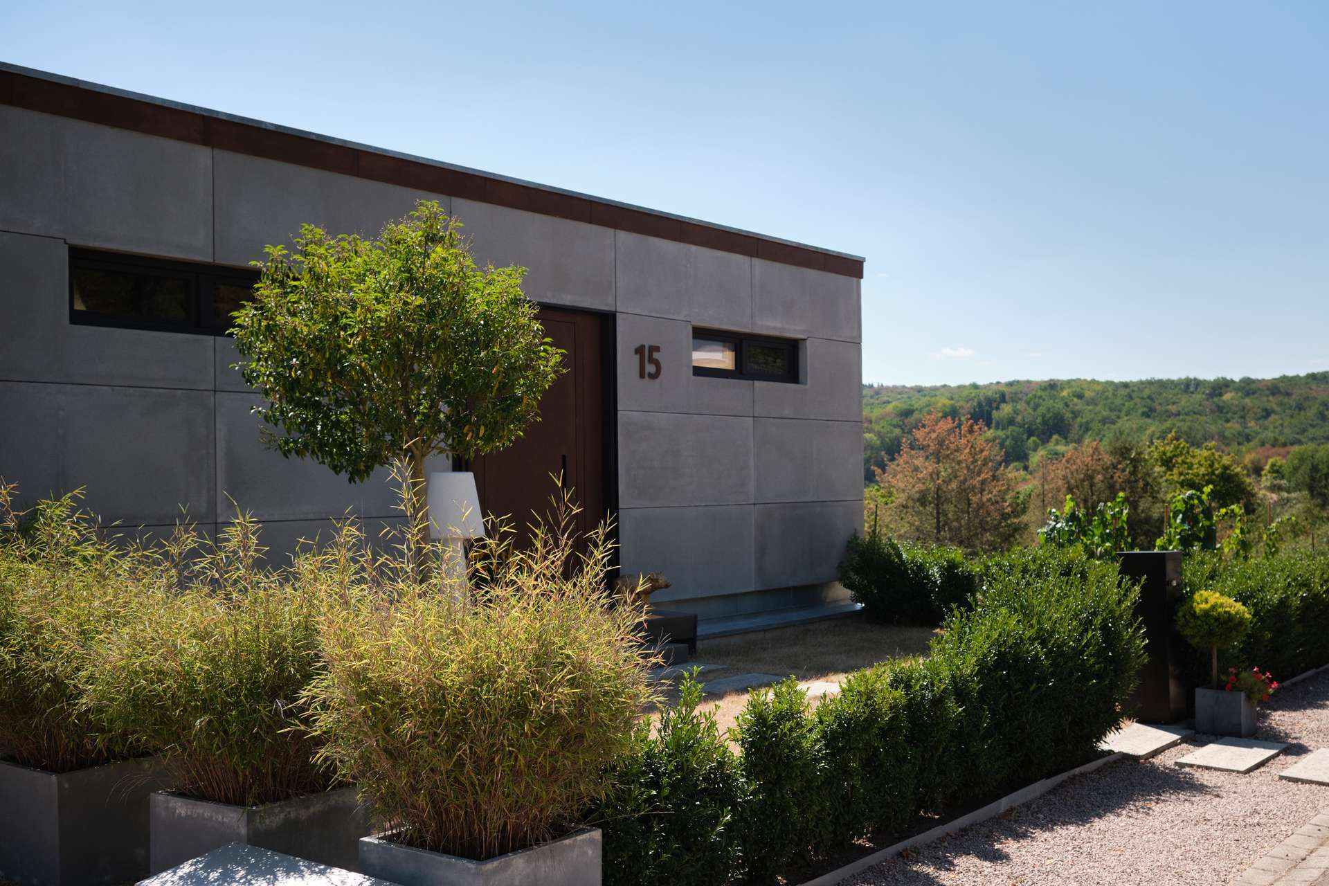 Provisionsfrei klare Architektur mit Weitblick
