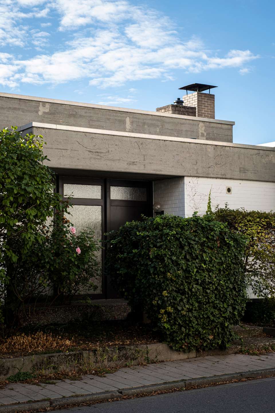 Renovierungsbedürftiger Atrium-Bungalow mit Garten in Handschuhsheim