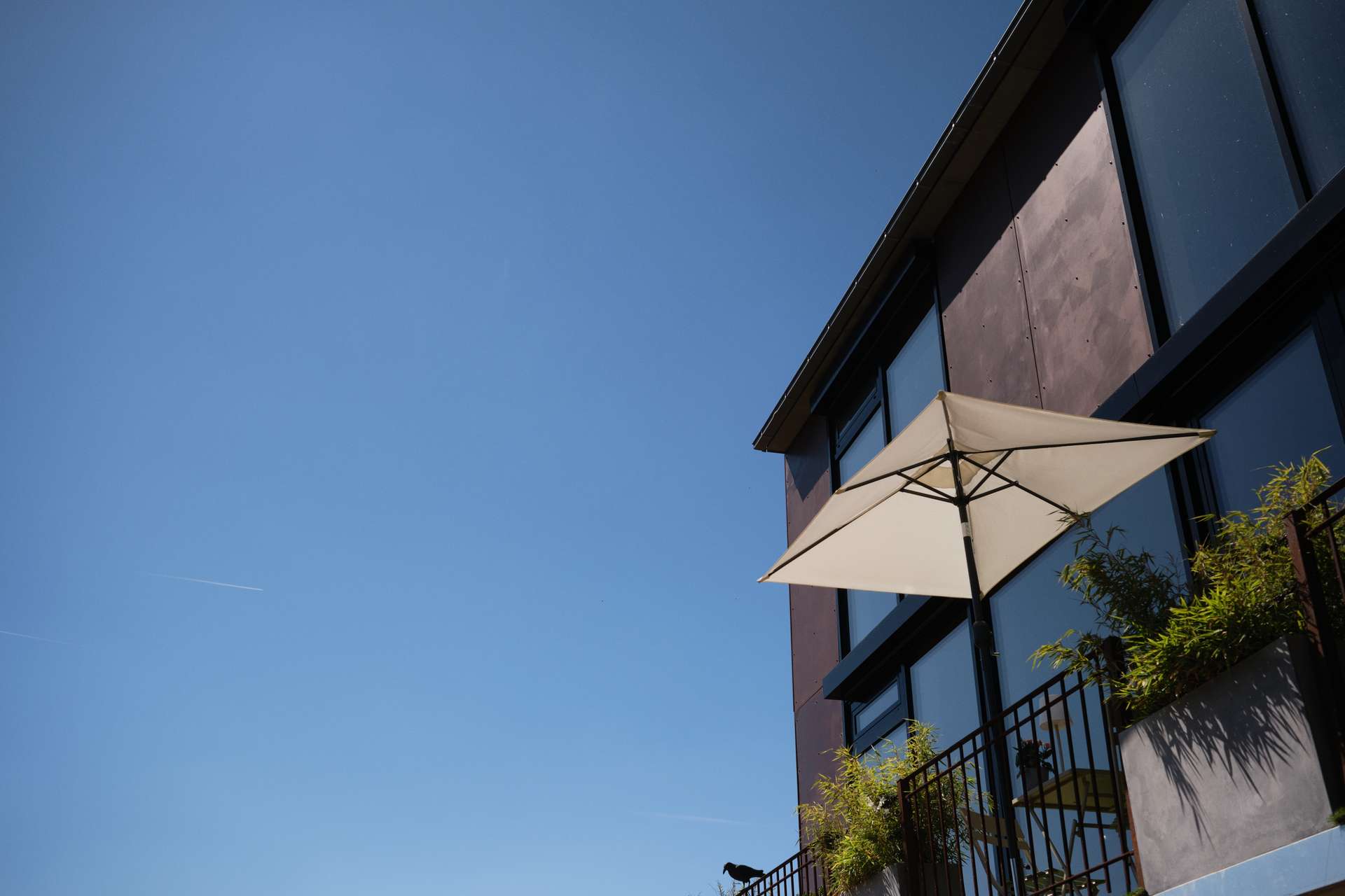 Provisionsfrei klare Architektur mit Weitblick