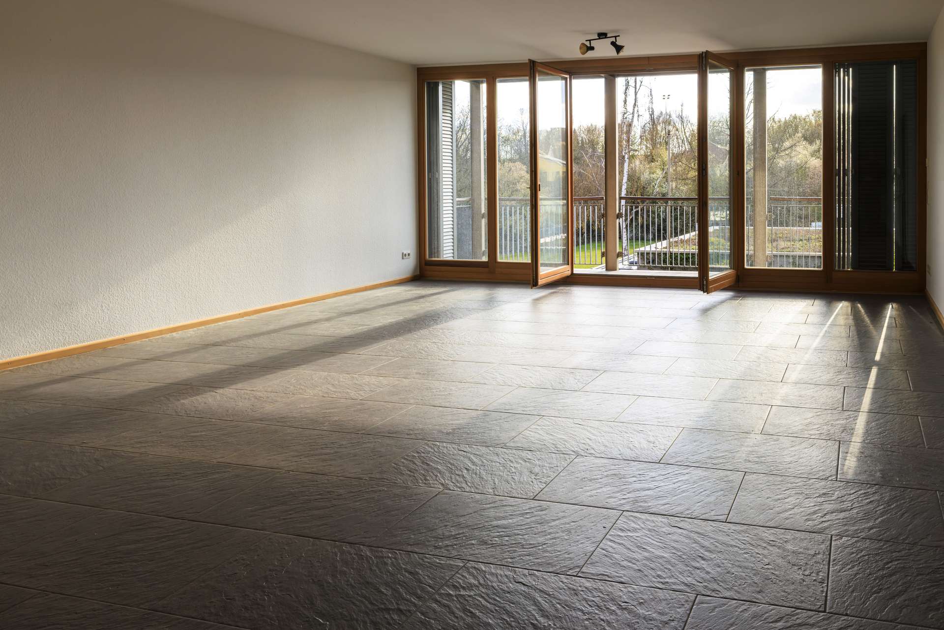 Attraktive Wohnung in modernem Flachdachhaus in Gauangelloch
