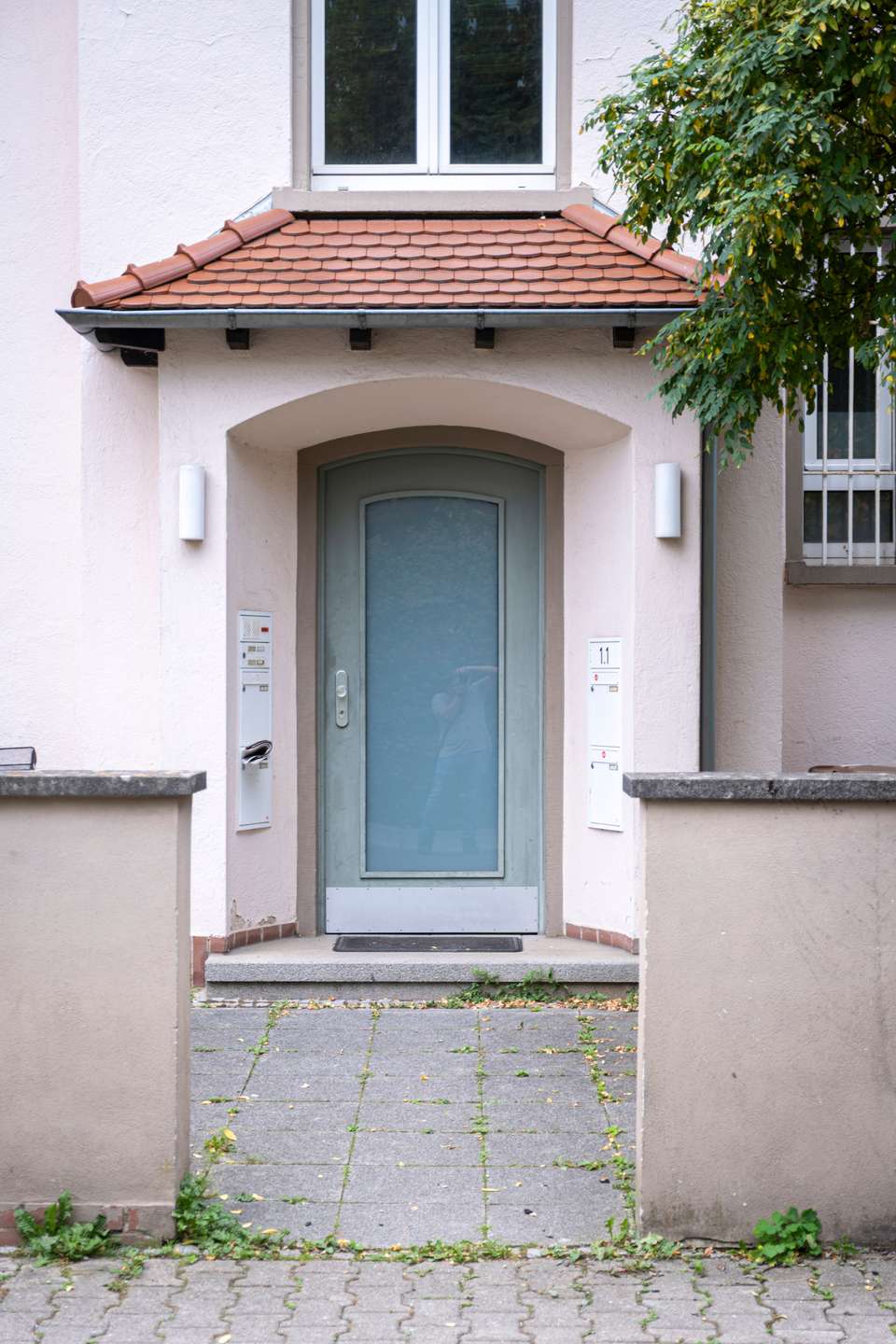 Großzügige Hochparterrewohnung mit Balkon in bester Neuenheimer Lage
