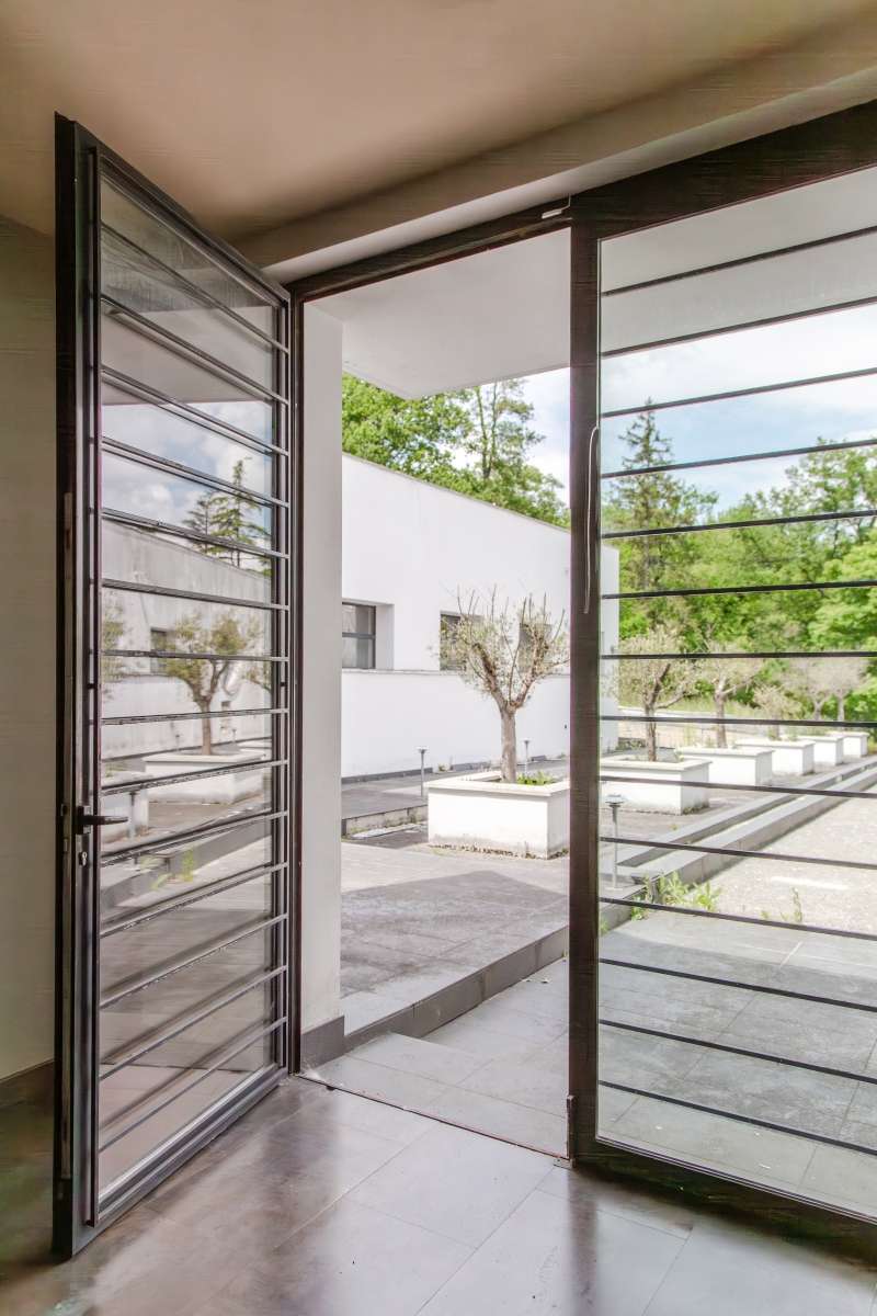 Villa Poiret – Ikone der Moderne vor den Toren von Paris