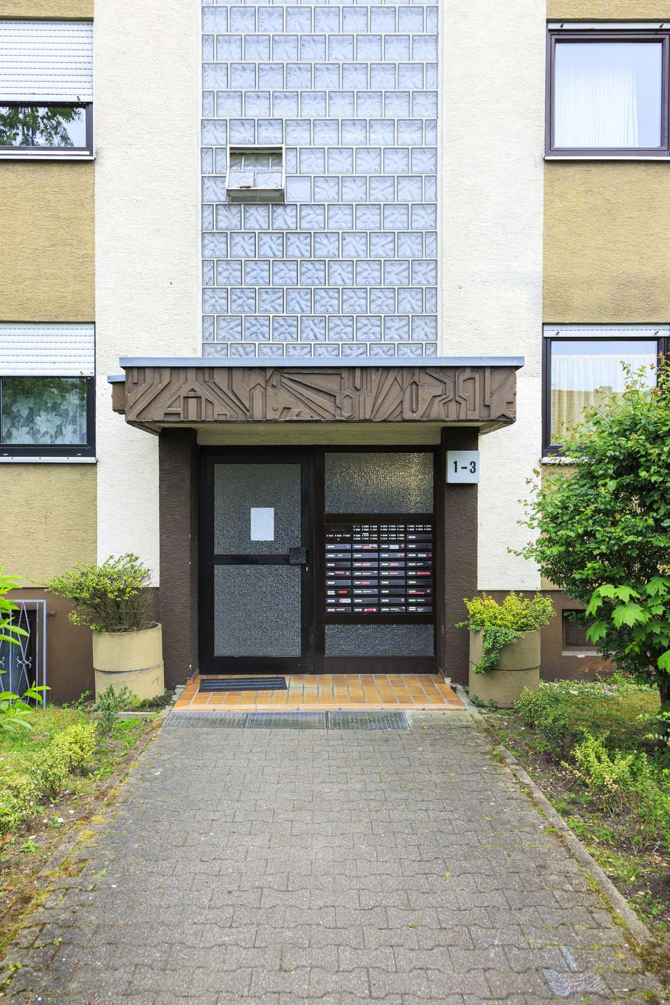 Großzügige Wohnung mit Loggia, Aufzug & gepflegter Ausstattung in Heidelberg-Wieblingen