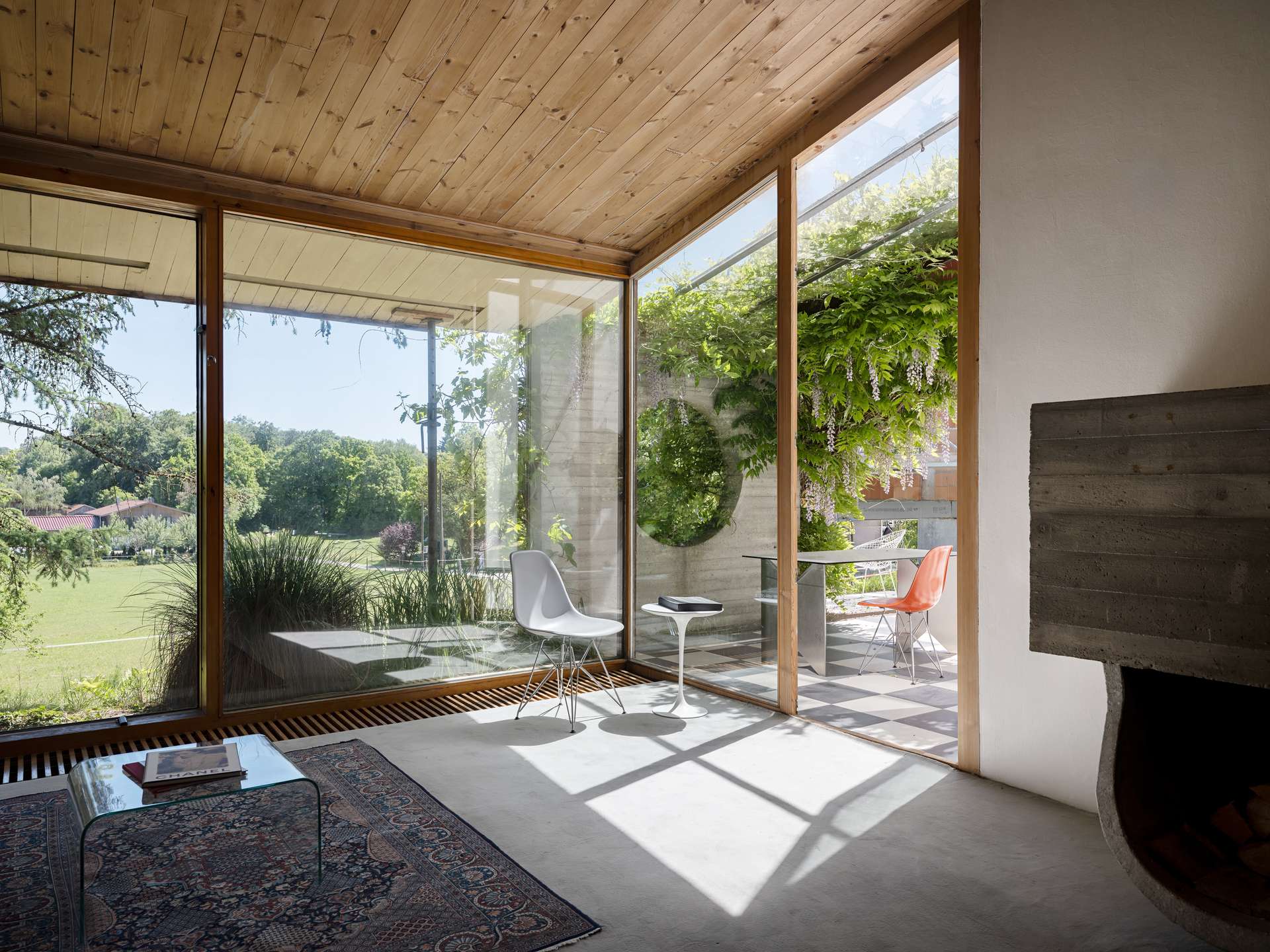 Architekten-Bungalow in fantastischer Lage in Weßling