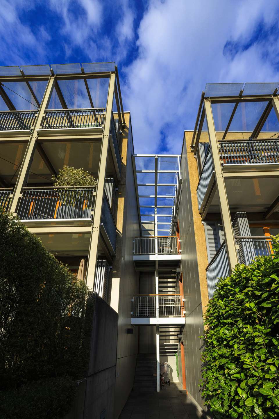 Attraktive Wohnung in modernem Flachdachhaus in Gauangelloch