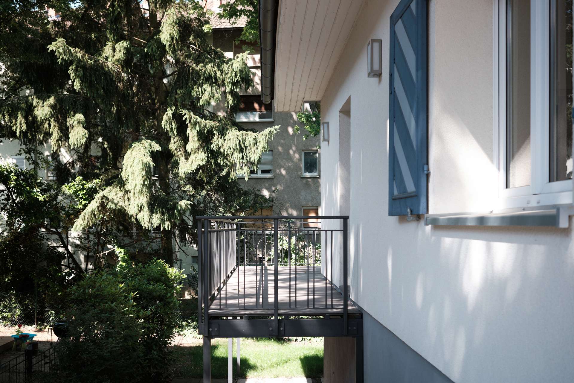 Wunderschönes, freistehendes Haus im Hinterhof