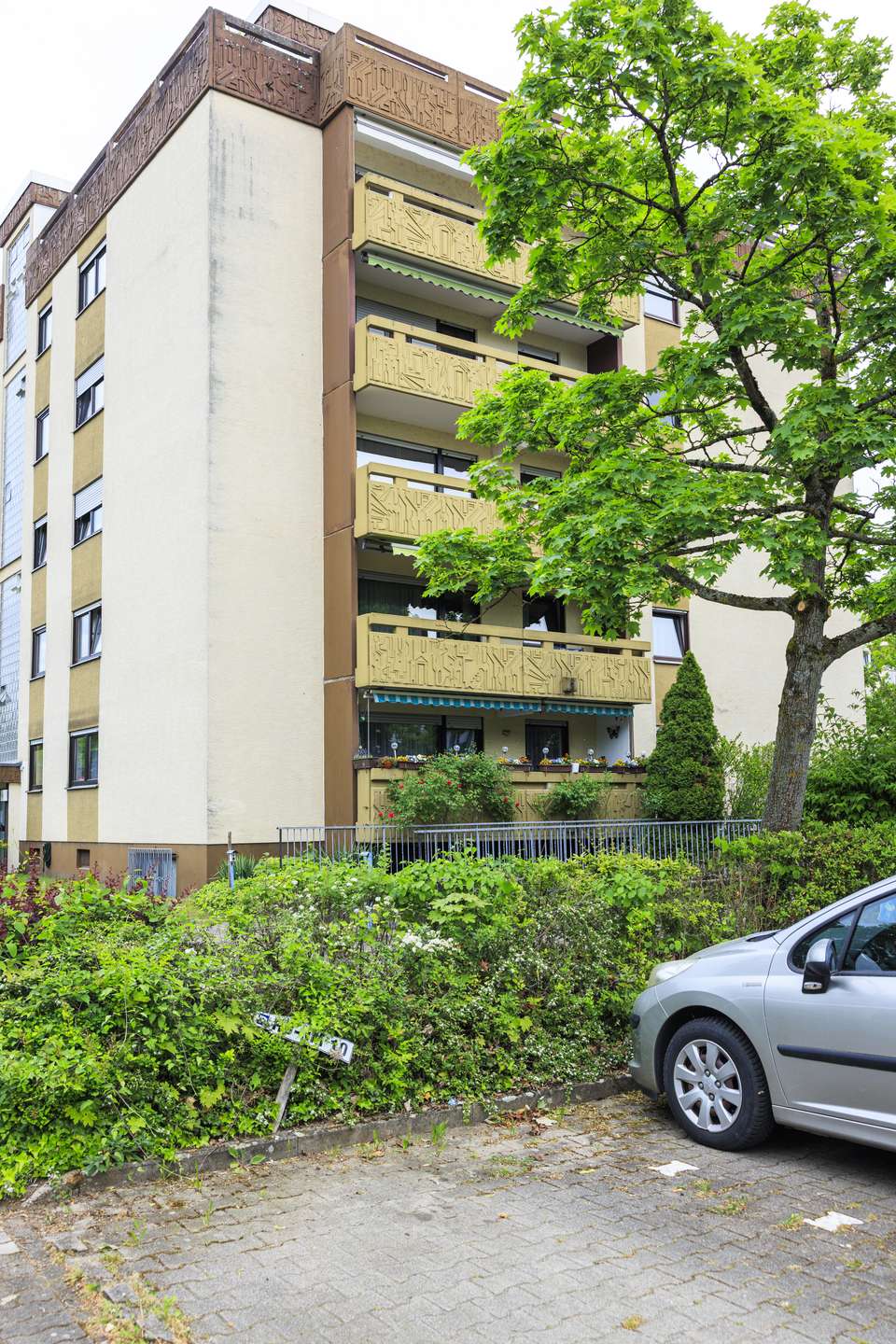 Großzügige Wohnung mit Loggia, Aufzug & gepflegter Ausstattung in Heidelberg-Wieblingen