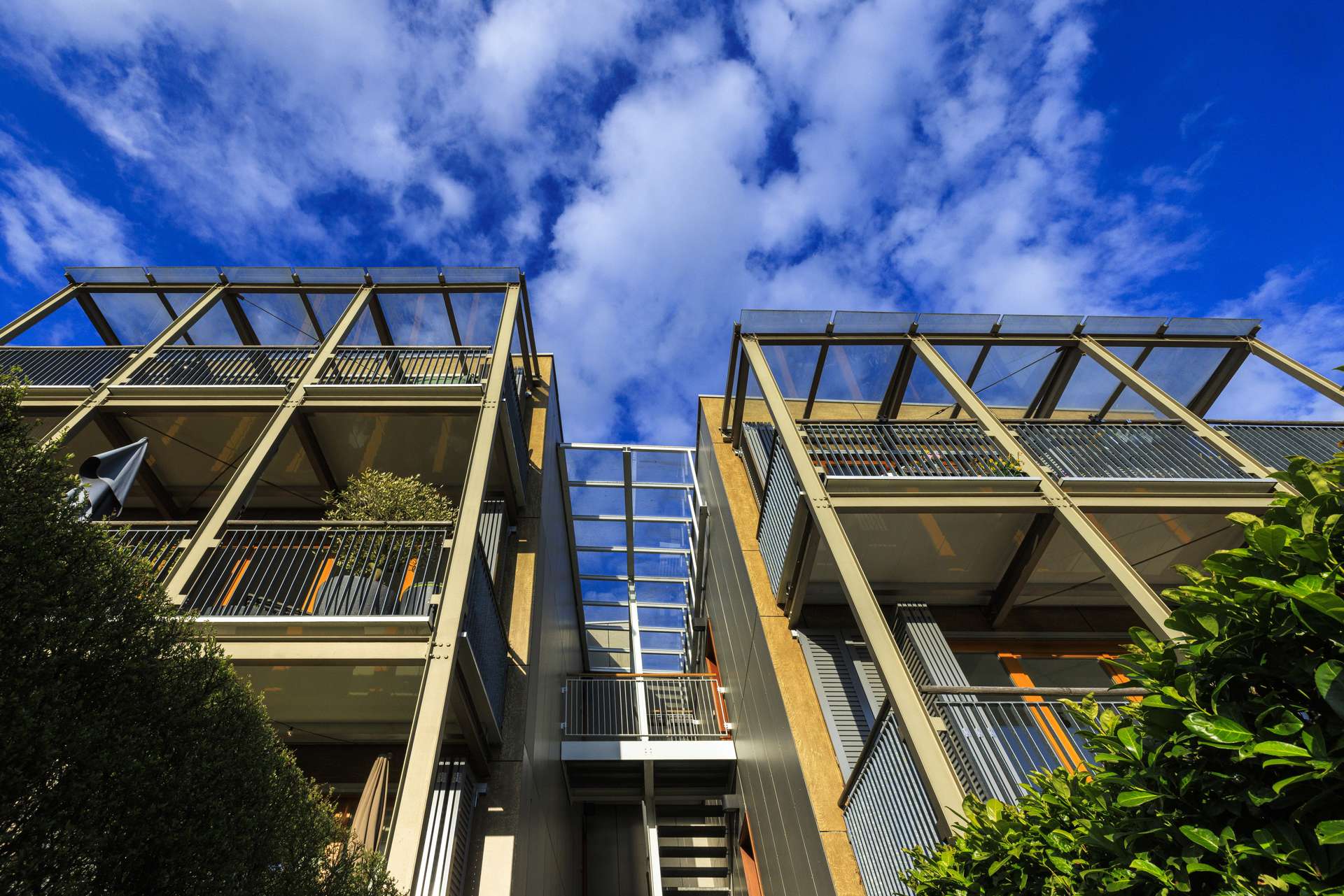 Attraktive Wohnung in modernem Flachdachhaus in Gauangelloch