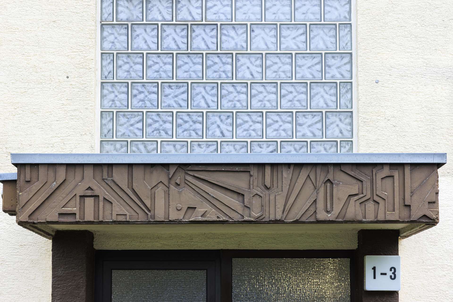Großzügige Wohnung mit Loggia, Aufzug & gepflegter Ausstattung in Heidelberg-Wieblingen