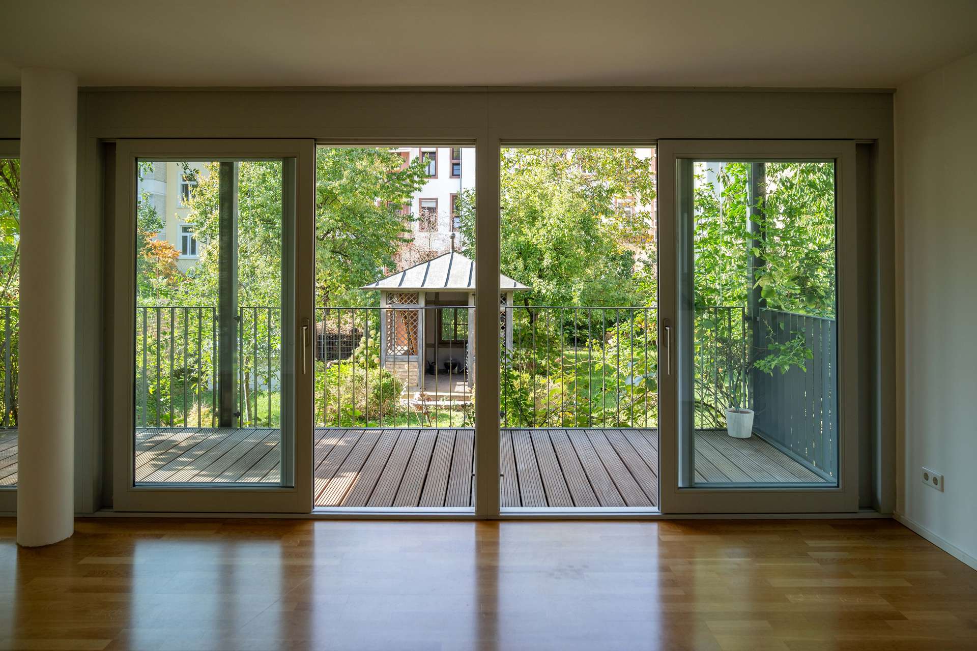 Einzug kurzfristig möglich: Tolle Lage in Neuenheim mit Balkon und Garten