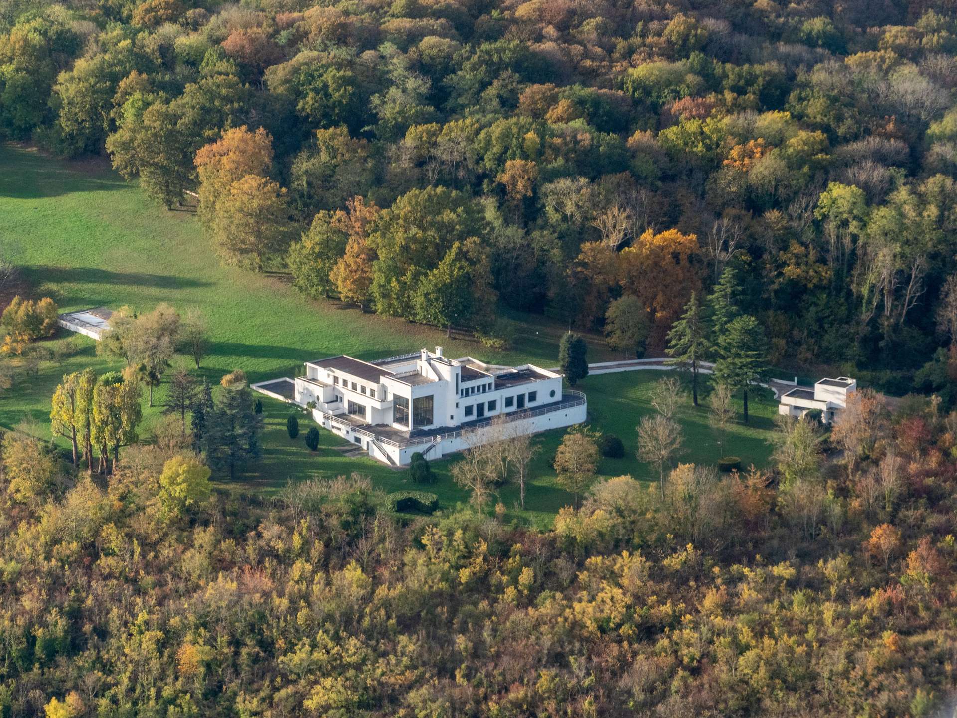 Villa Poiret – Ikone der Moderne vor den Toren von Paris