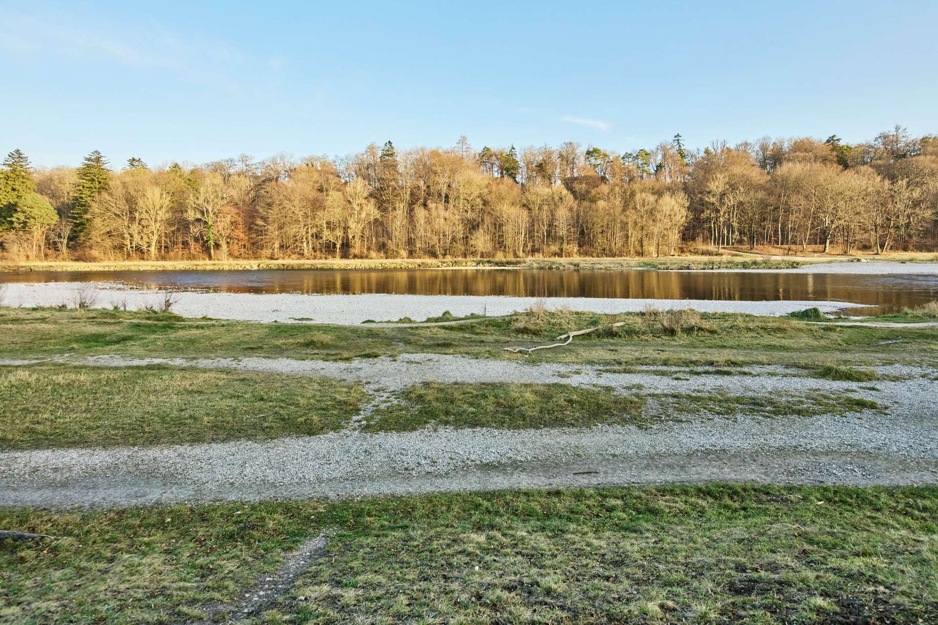 Altbauwohnung mit Garten und Kamin an der Isar