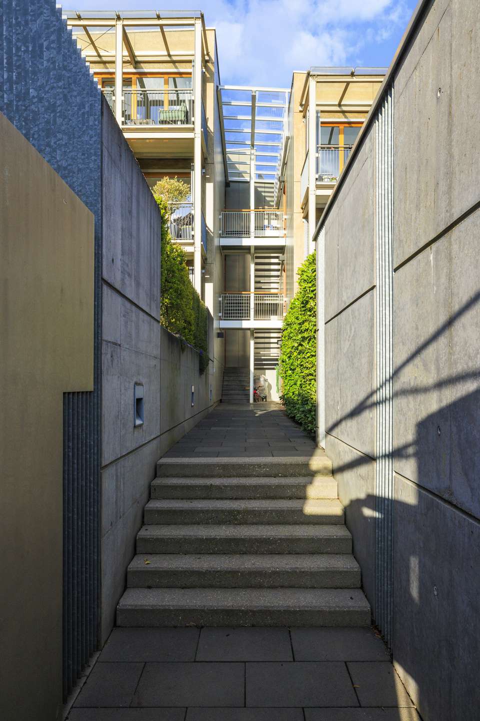 Attraktive Wohnung in modernem Flachdachhaus in Gauangelloch