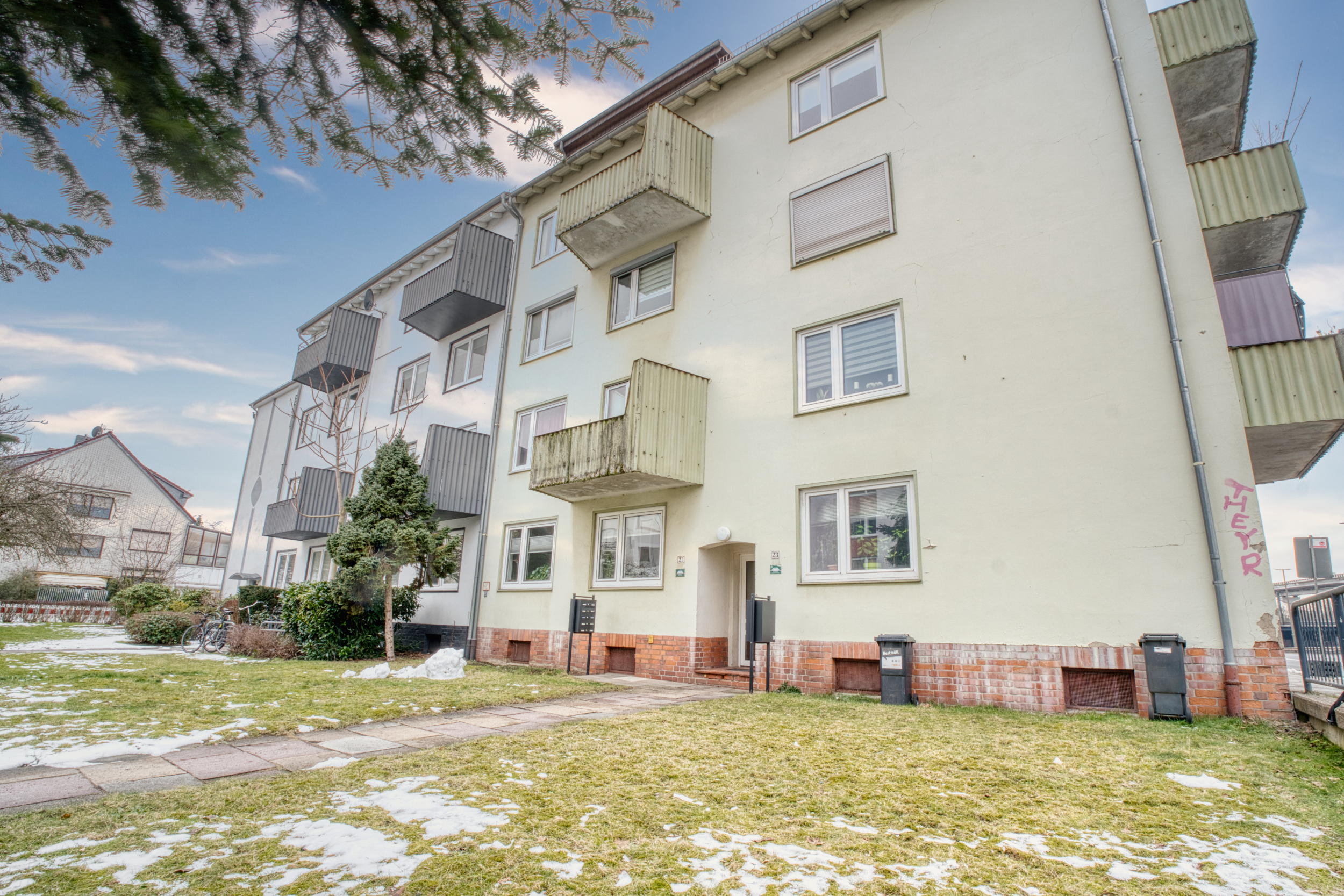 3-Zimmer-Wohnung mit zwei Balkonen – Zentrale Lage, starke Perspektive für Kapitalanleger