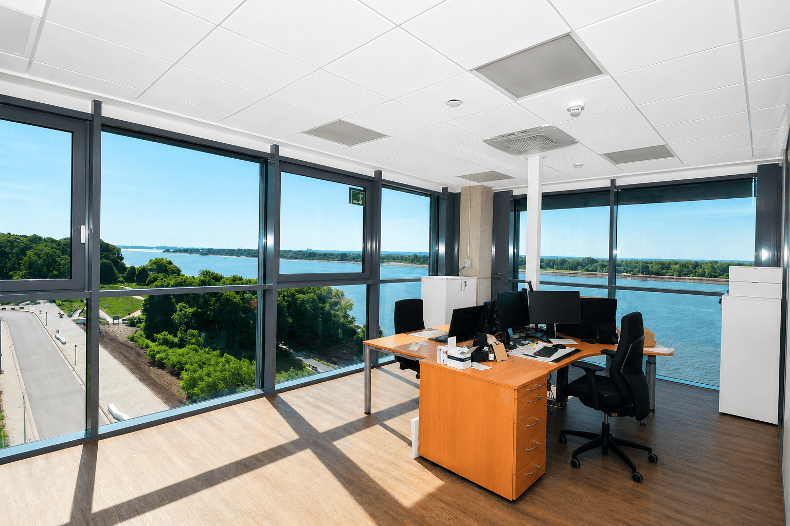 Büro - Bild 3