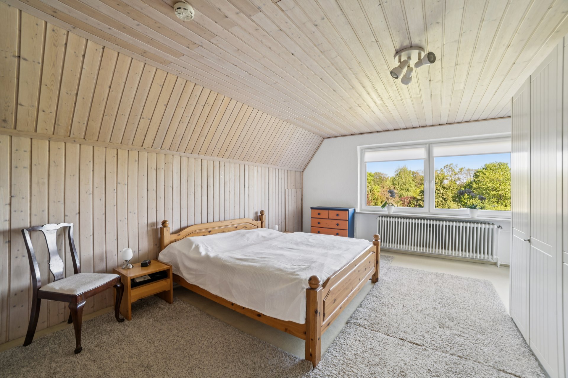 Schlafzimmer im DG