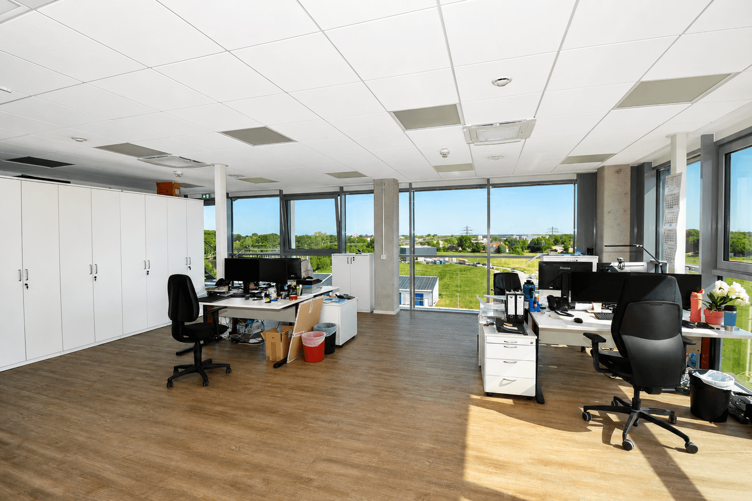 Büro - Bild 1
