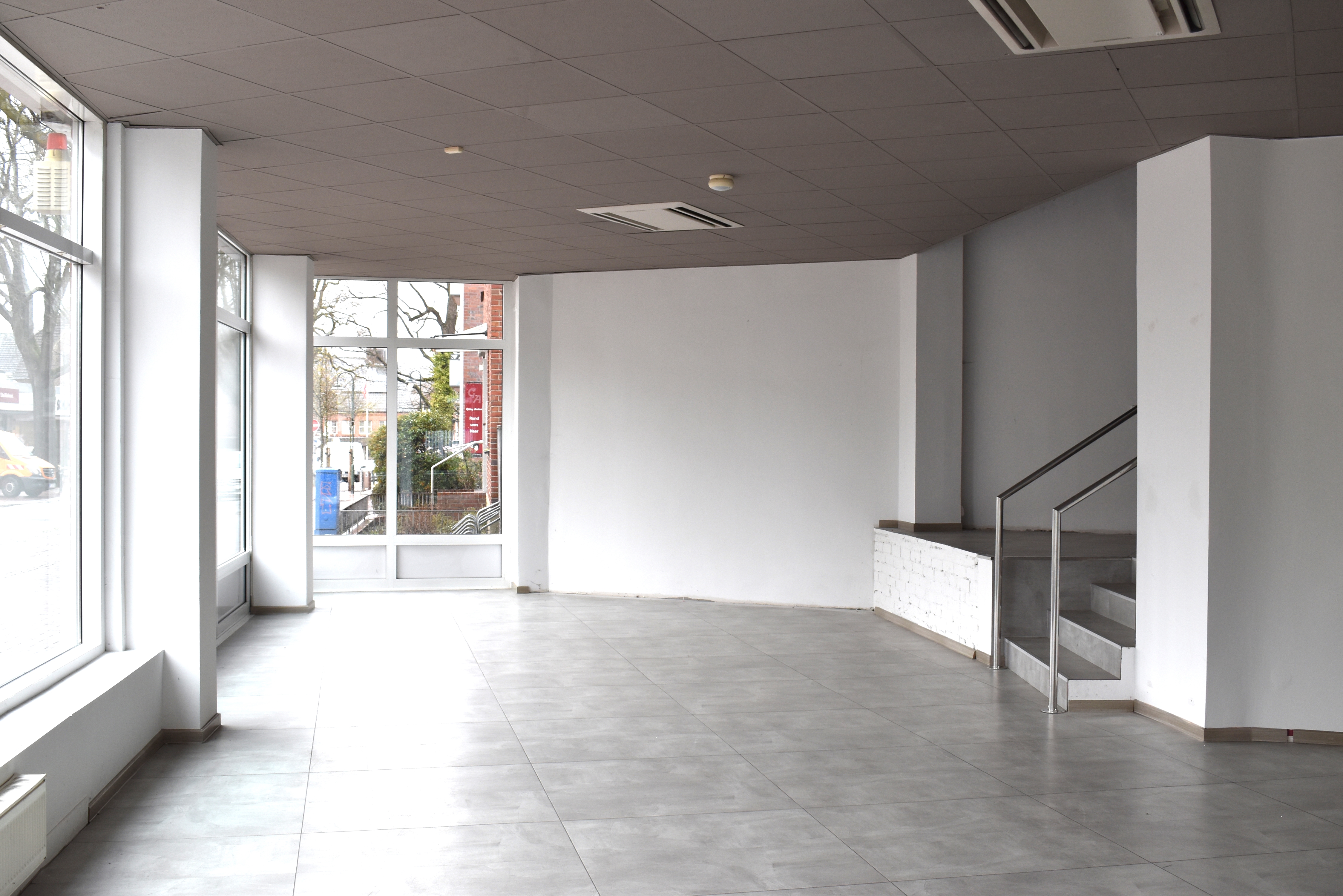 Ladenfläche im Erdgeschoss (vor der Vermietung)