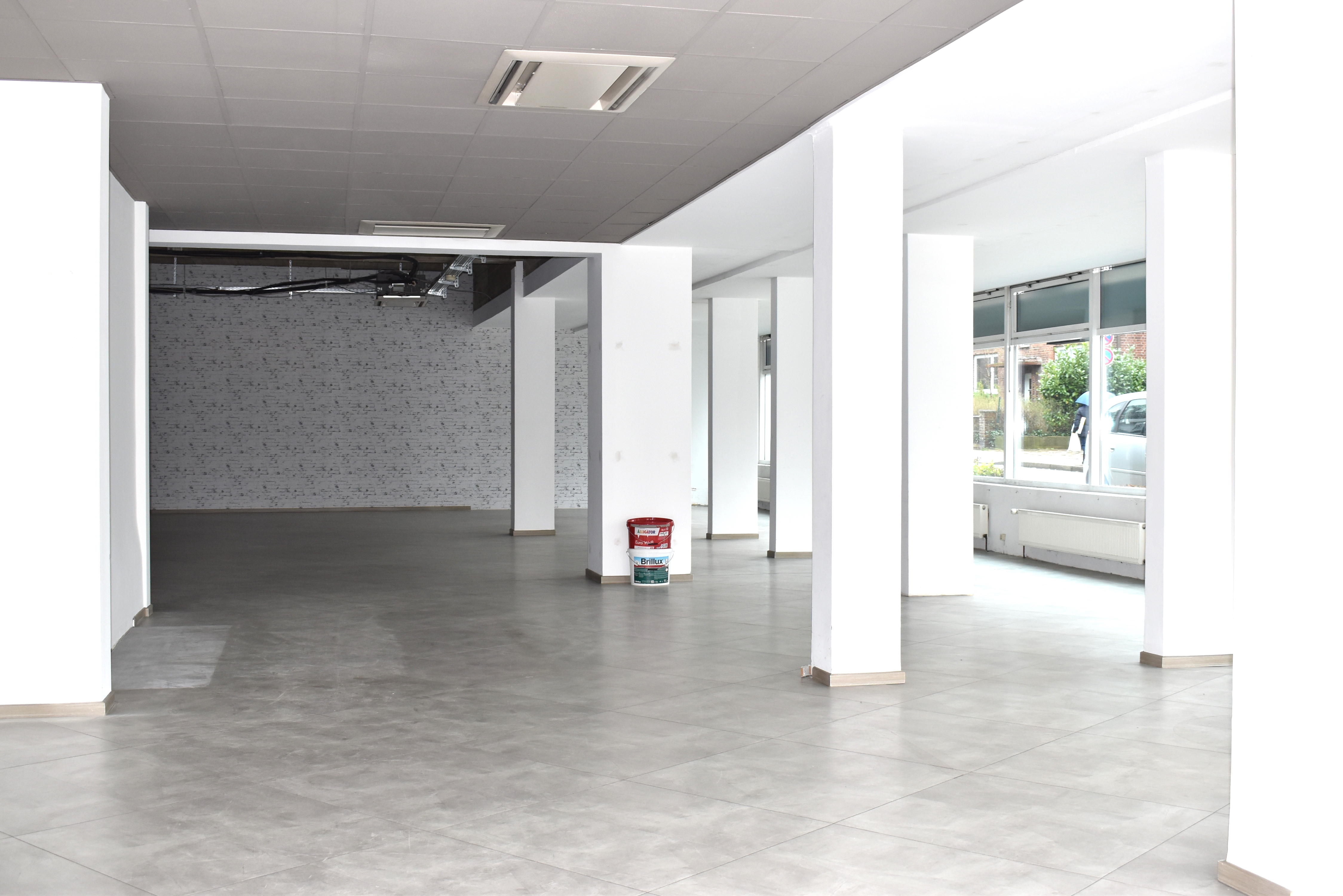 Ladenfläche im Erdgeschoss (vor der Vermietung)