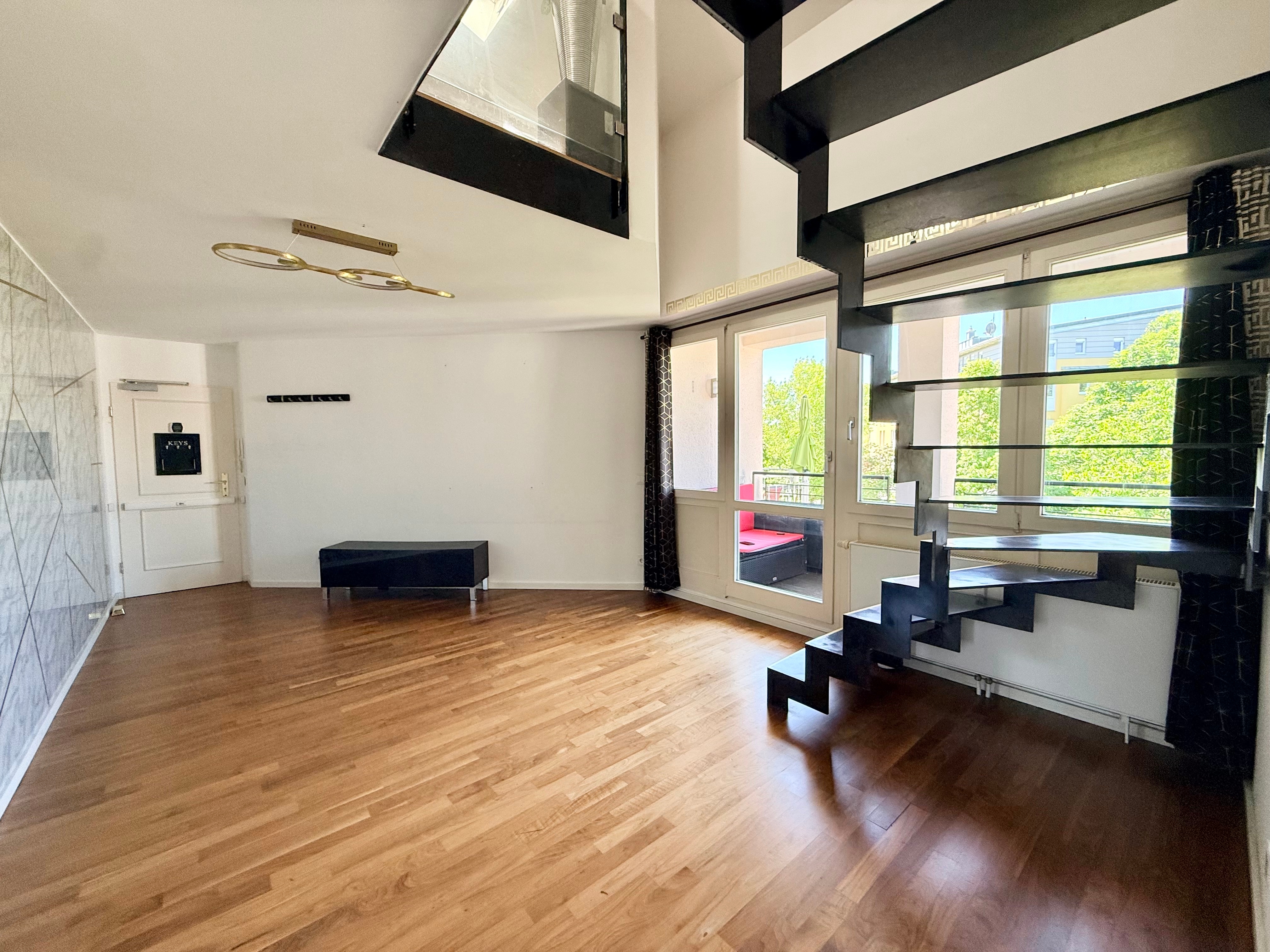 Exklusive Maisonette mit Jacuzzi – sofort bezugsfrei – Bild 1