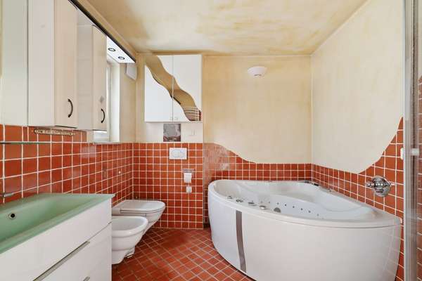 Badezimmer DG1