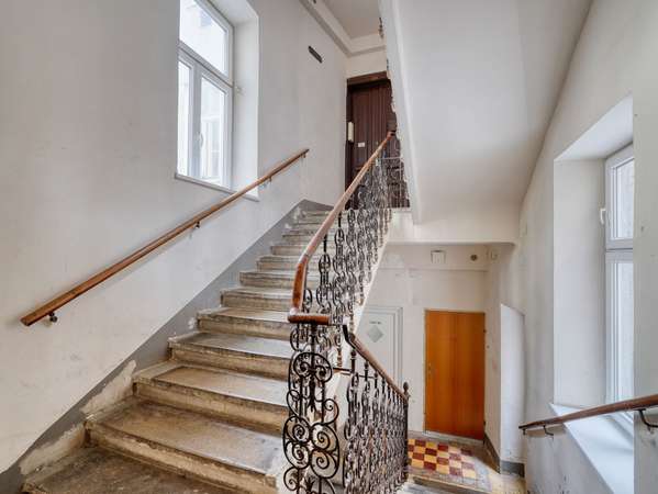 Bestandsansicht 2 – keine fertige Dachgeschosswohnung