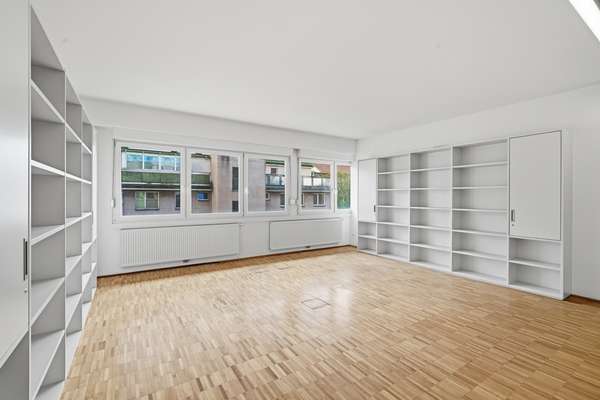 Referenzaufnahme Bürofläche im dritten Stock 9