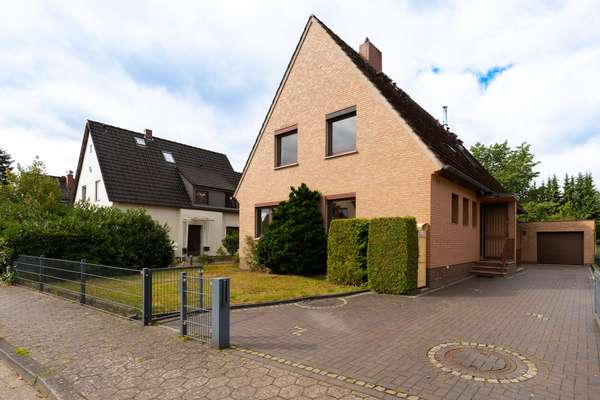 Am Sportplatz 5 – 1442