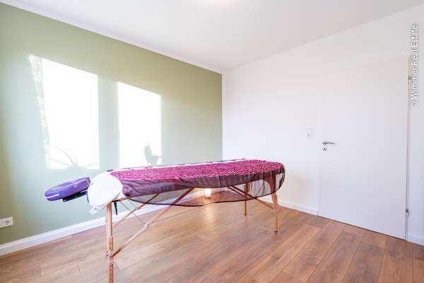 Günther-Hafemann-Straße 1 – 1216