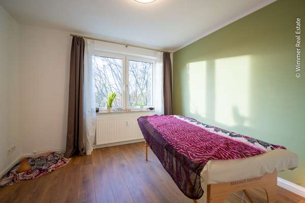 Günther-Hafemann-Straße 1 – 1216