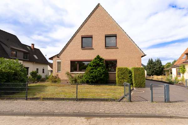Am Sportplatz 5 – 1442