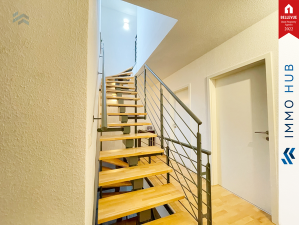Treppe vom 2. OG zum 3.OG – Bild 5