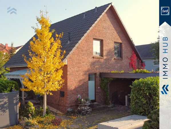 Hausansicht und Carport – Bild 2