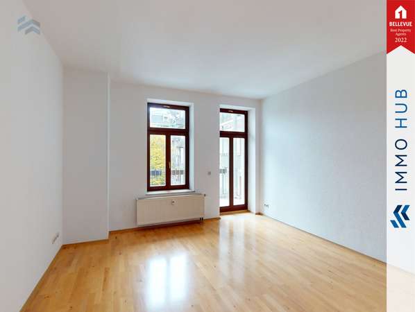 Wohnzimmer mit Balkon – Bild 8