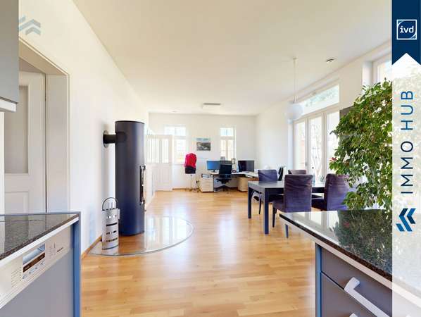 Wohnzimmer mit Kamin – Bild 6