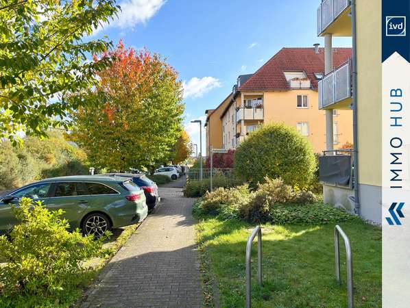 Fußweg vor dem Haus – Bild 2
