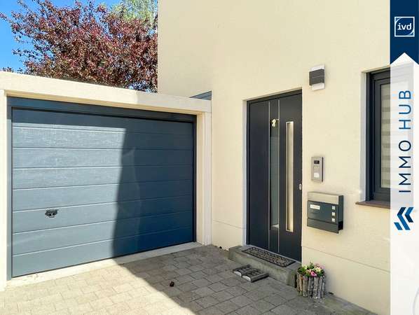Hauseingang + Garage – Bild 2
