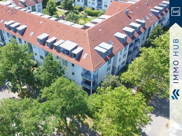 Hausansicht + Balkon – Bild 4