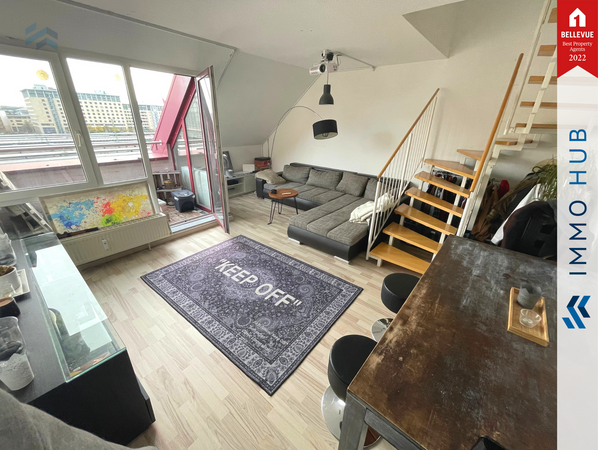 Wohnzimmer mit Loggia – Bild 1