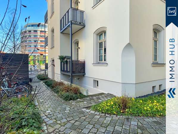 Hausansicht vom Innenhof – Bild 4
