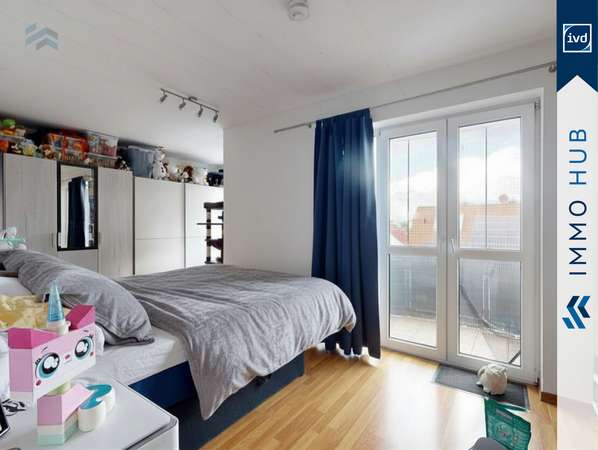 Schlafzimmer mit Balkon – Bild 4