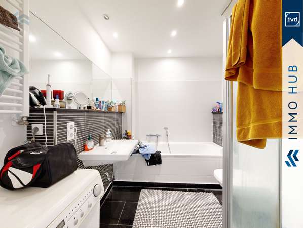 Bad mit Dusche und Wanne – Bild 6